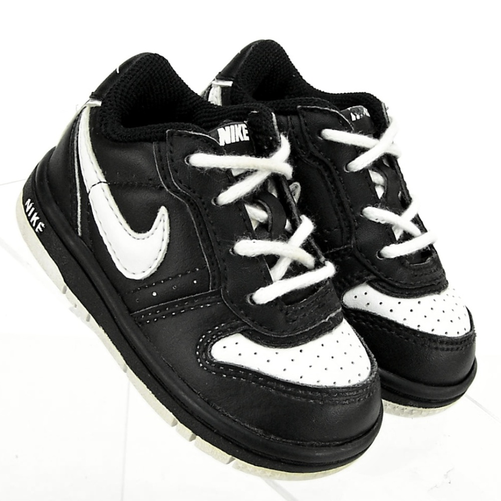 Nike Black White Sneakers Little Boys Girls Boy 4C
